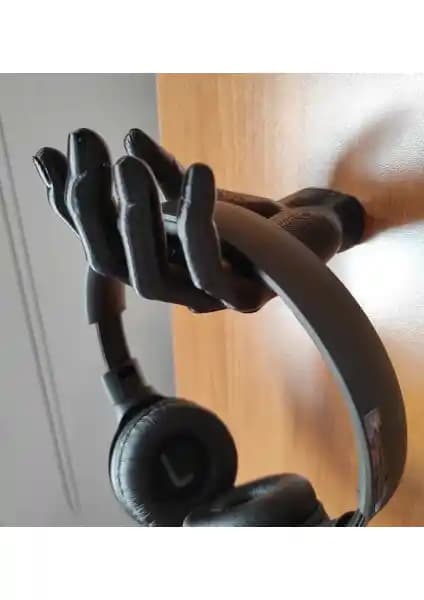 Dekoratif ve Pratik Kulaklık Tutucu Karşılaştırması: Magicland ve Roboqoq Ürünleri