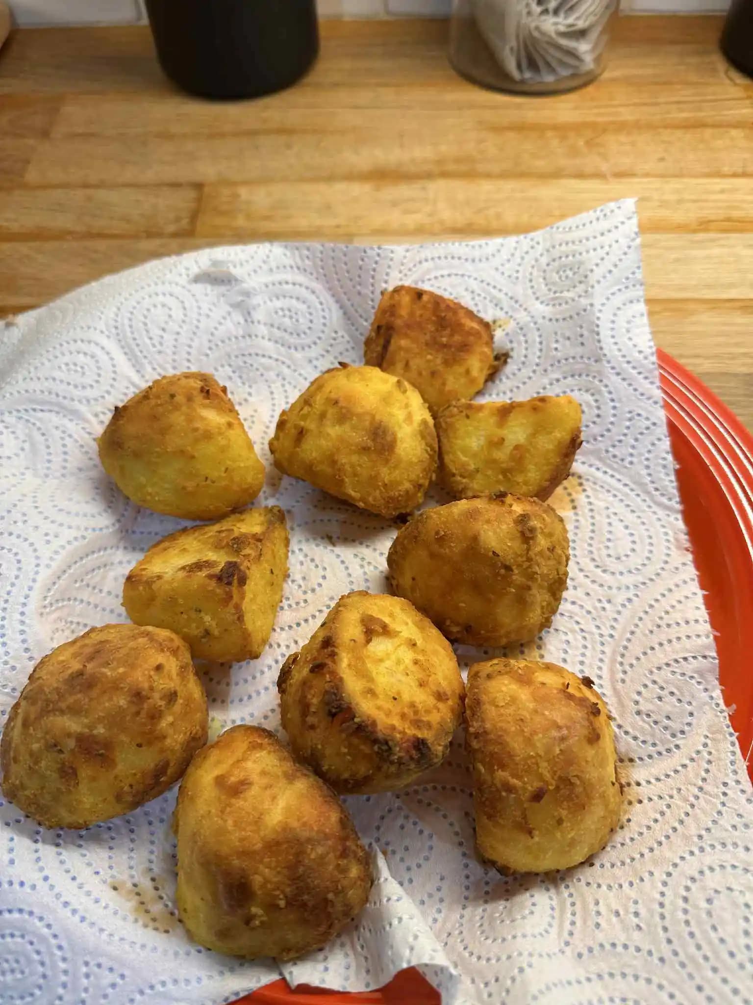 Air Fryer ile Fırınlanmış Patatesin Hazırlık ve Pişirme Teknikleri Üzerine Detaylı İnceleme