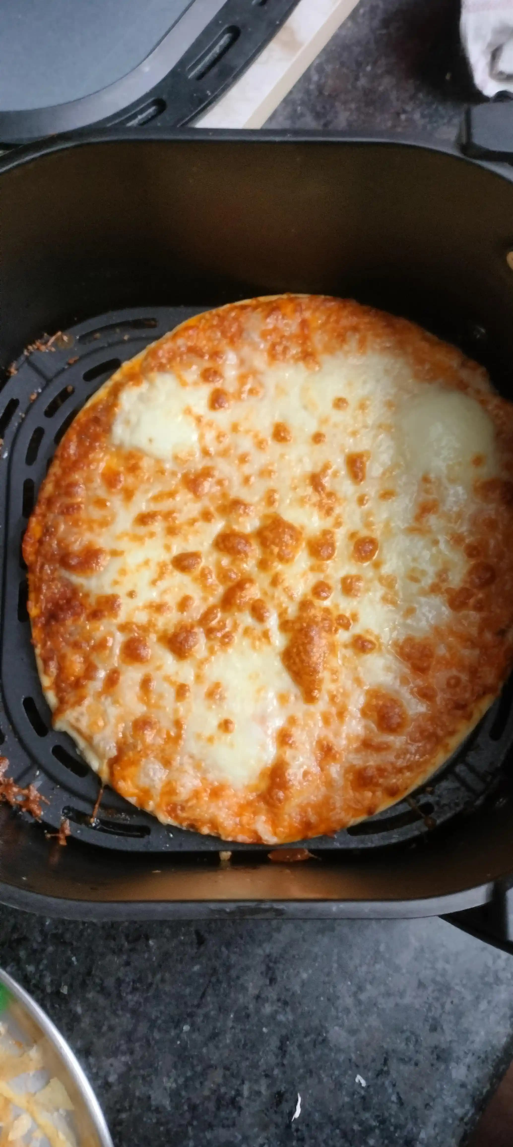Airfryer'da Pizza Yapımı: Hamur, Sos ve Pişirme Teknikleriyle Pratik Tarifler