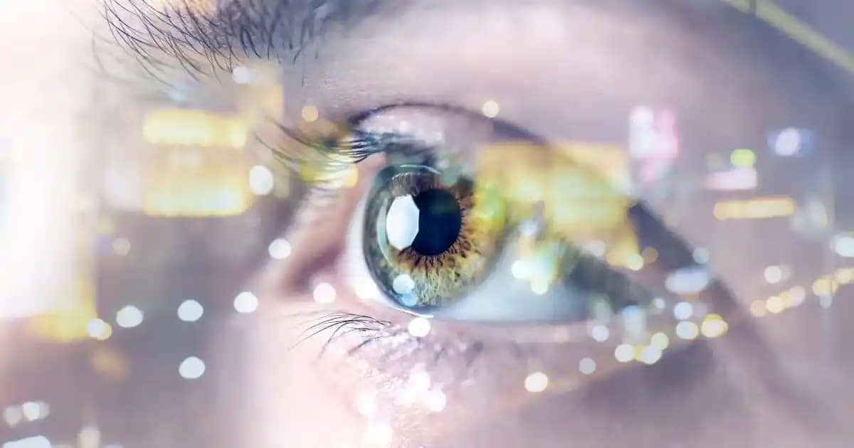 Elektrik Akımıyla Göz Şekillendirme: Lazer Olmadan Görme Düzeltme Yöntemleri ve Geleceği