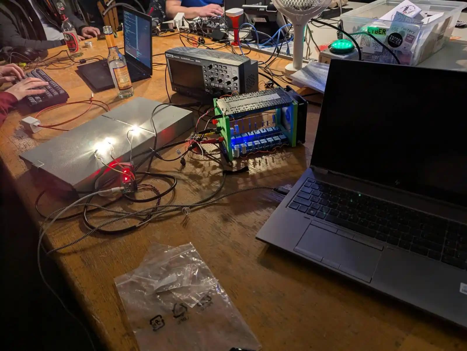 Güç Kaynağı Test Cihazları ve Elektronik Yük Kullanımının Temel Yöntemleri ve Avantajları