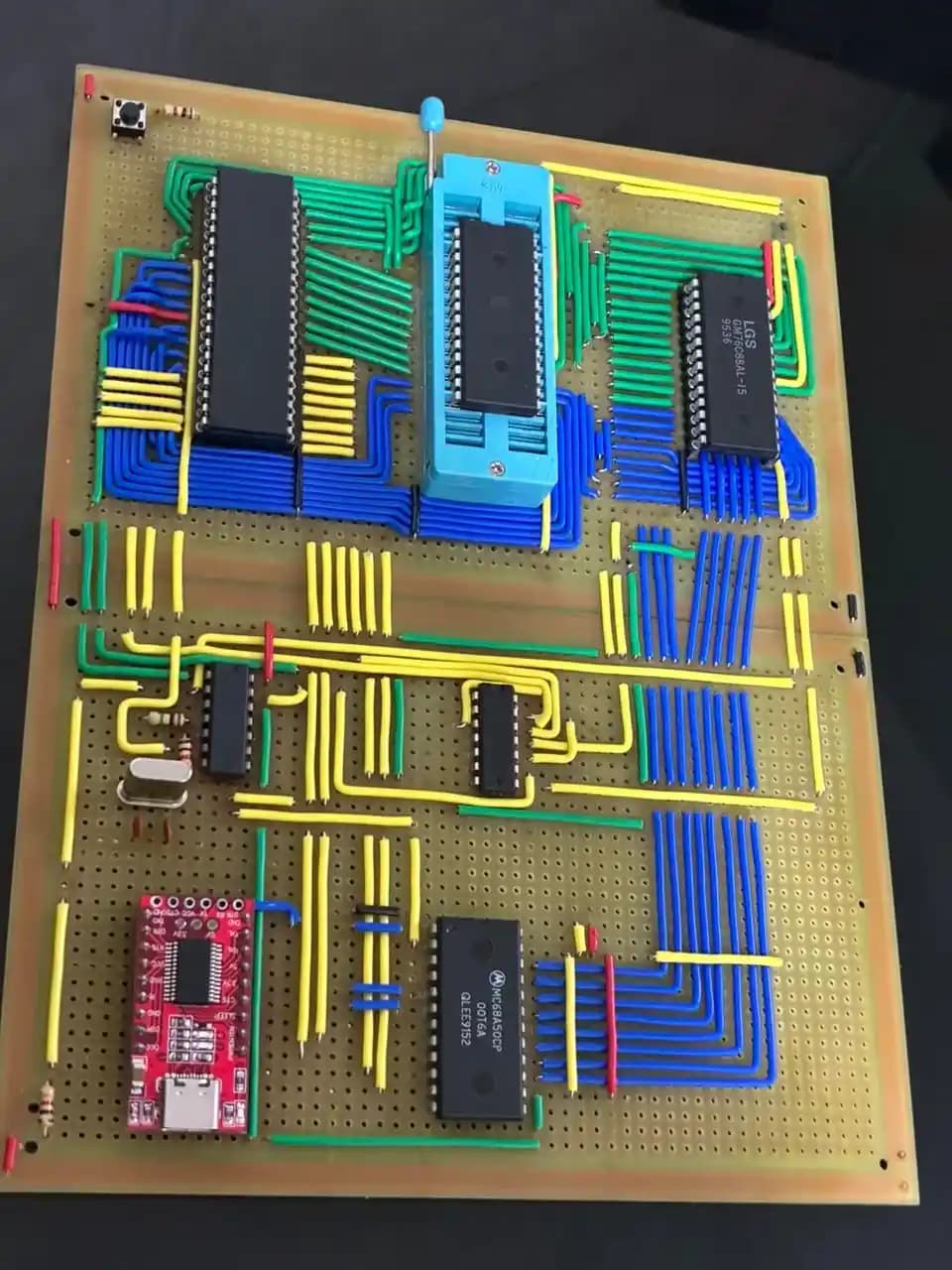 Z80 Mikroişlemci Projesi: Tasarım, Kablolama ve Bellek Genişletme Detayları
