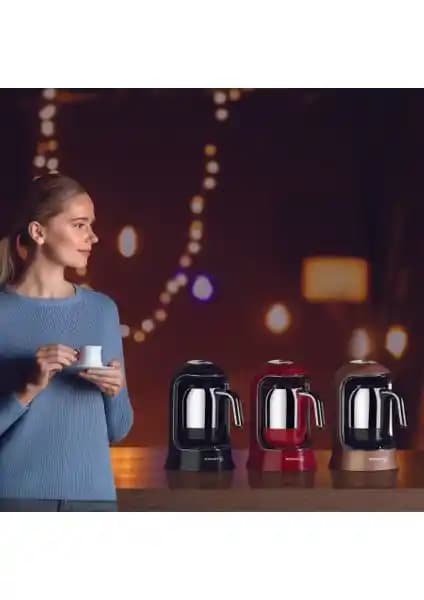 Korkmaz Kahvekolik Pembe Otomatik Kahve Makinesi ile Tefal Köpüklüm Karşılaştırması