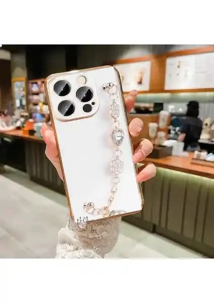 Apple iPhone 15 Pro Max için Şık ve Koruyucu Altın Detaylı Kalp Desenli Kılıf