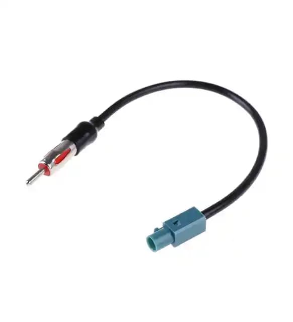 Oto Teyp Anten Soketi: Araç Radyo ve İletişim Sistemleri İçin Temel Bağlantı Parçası