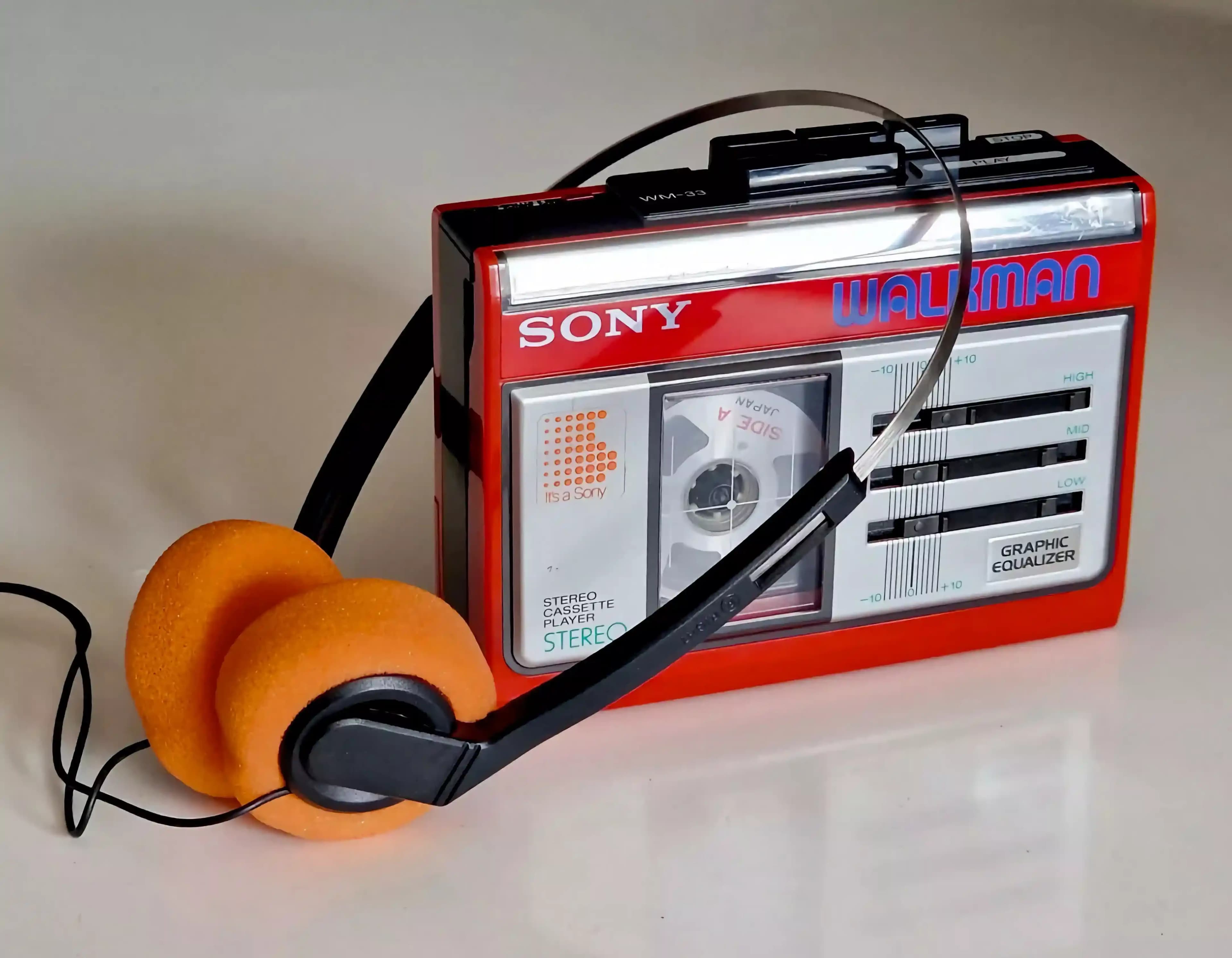 Sony Walkman: Günümüz Teknolojisinde Taşınabilir Müzik Deneyimini Yeniden Tanımlıyor
