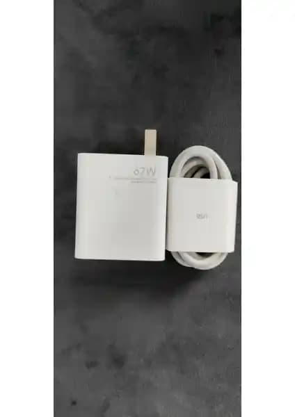 Xiaomi 67 Watt Şarj Aleti: Hızlı ve Güvenli Şarj Çözümü Günlük Kullanım İçin