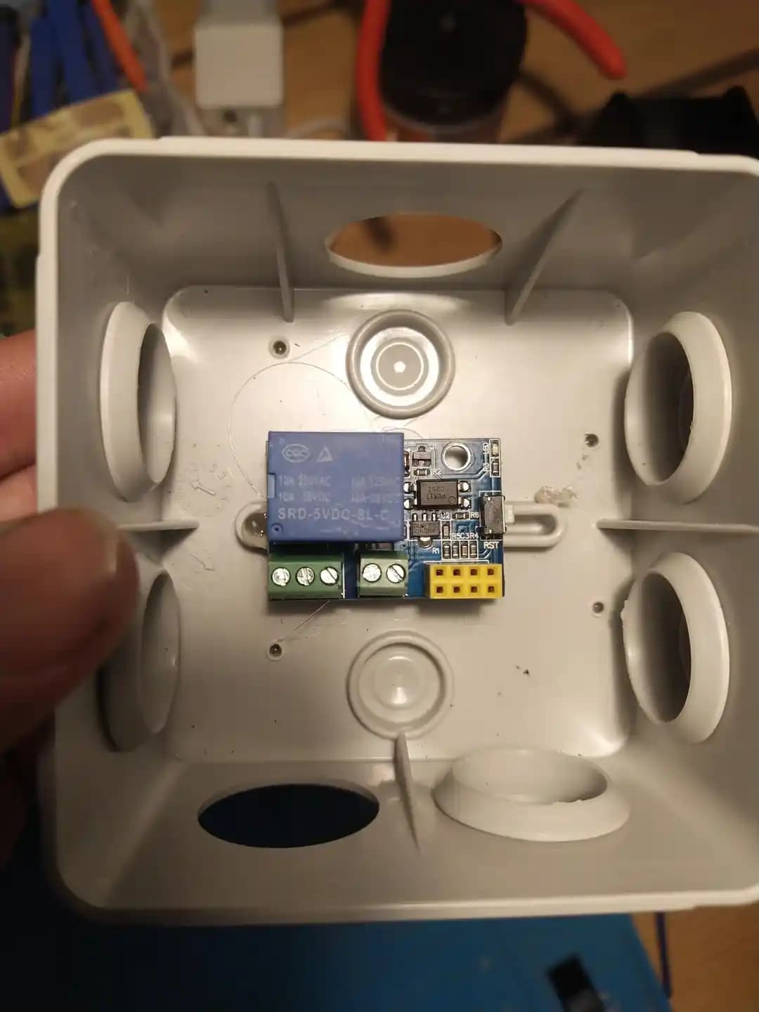 Akıllı Priz Tasarımı ve Güvenlik: Güç Kaynağı, Röle Kullanımı ve Otomasyon İpuçları