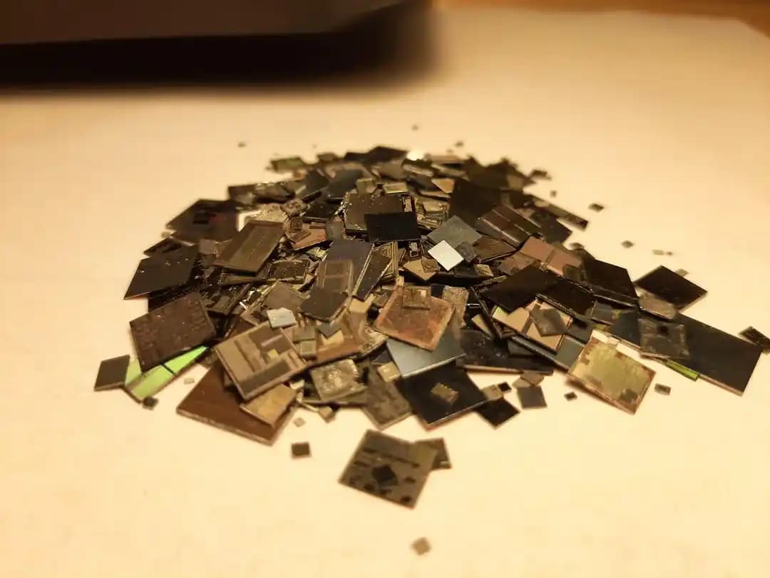 Entegre Devrelerden Silikon Die'ların Çıkarılması ve Teknik Değerlendirmesi