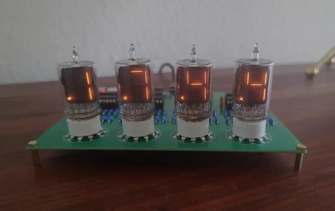 Numitron Saatlerin Tasarımı, Çalışma Prensipleri ve Dayanıklılık Özellikleri