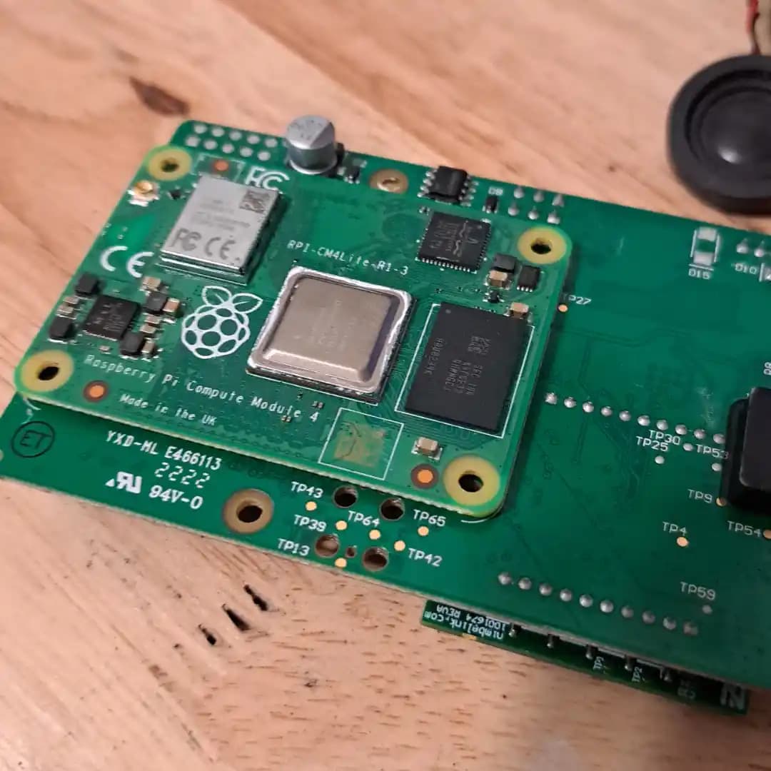 Raspberry Pi Compute Module'ün Endüstriyel ve Ticari Ürünlerde Kullanımı ve Teknik Özellikleri