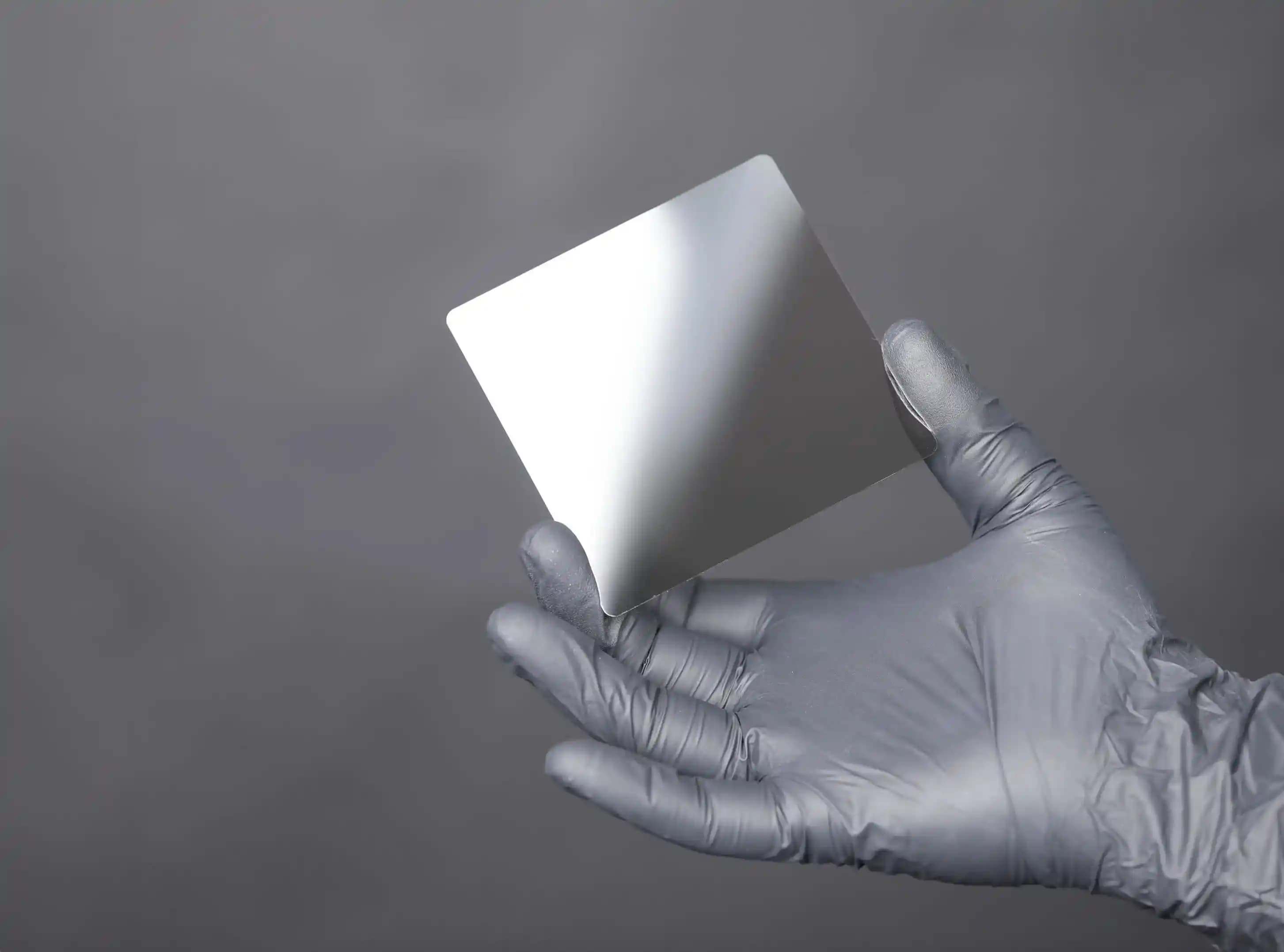 Seramik Cam Veri Depolama Teknolojisi: Dayanıklılık ve Uzun Vadeli Arşivleme Çözümleri