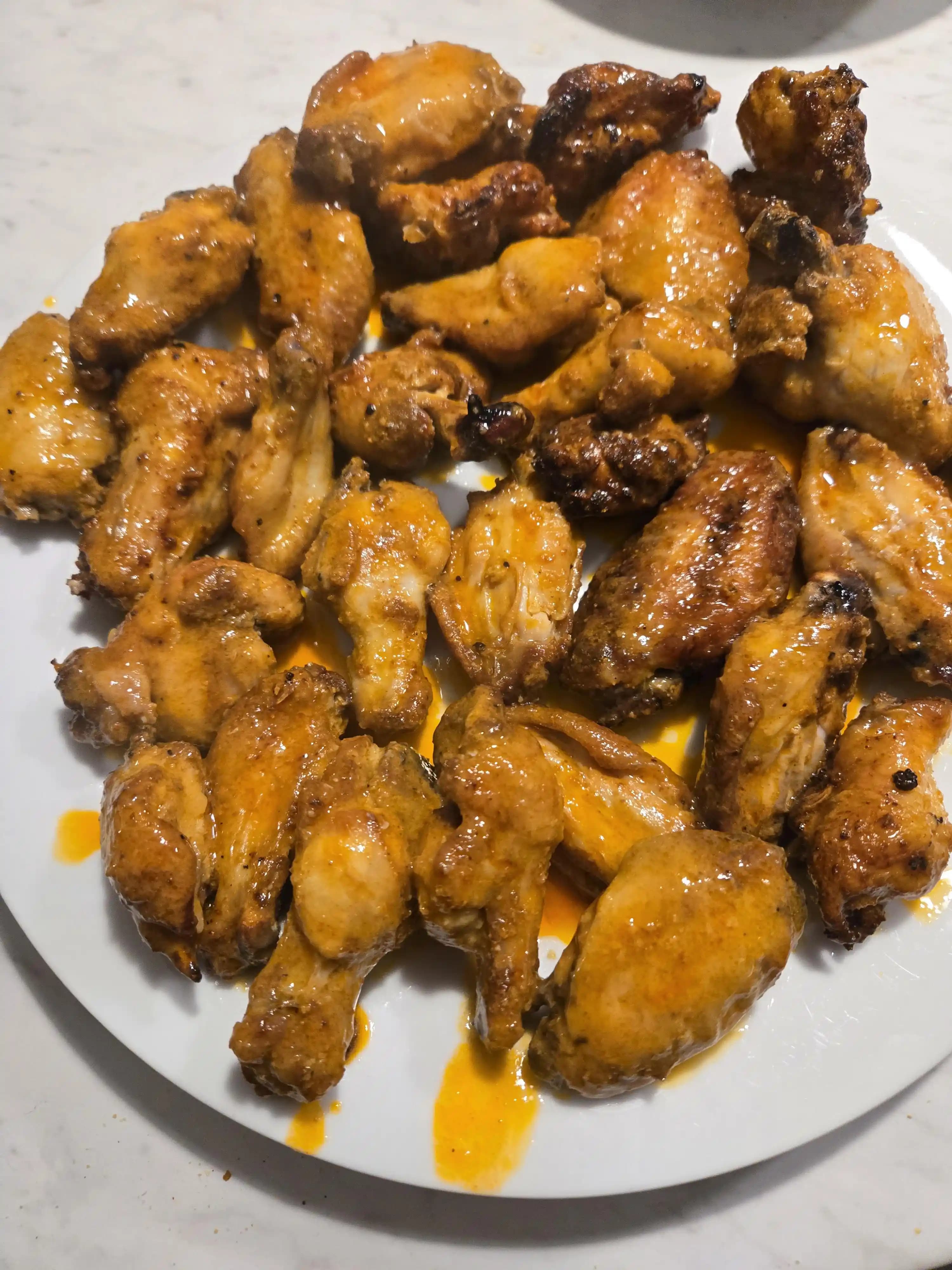 Airfryer'da Kanat Pişirme Teknikleri ve Buffalo Soslu Tarif Detayları