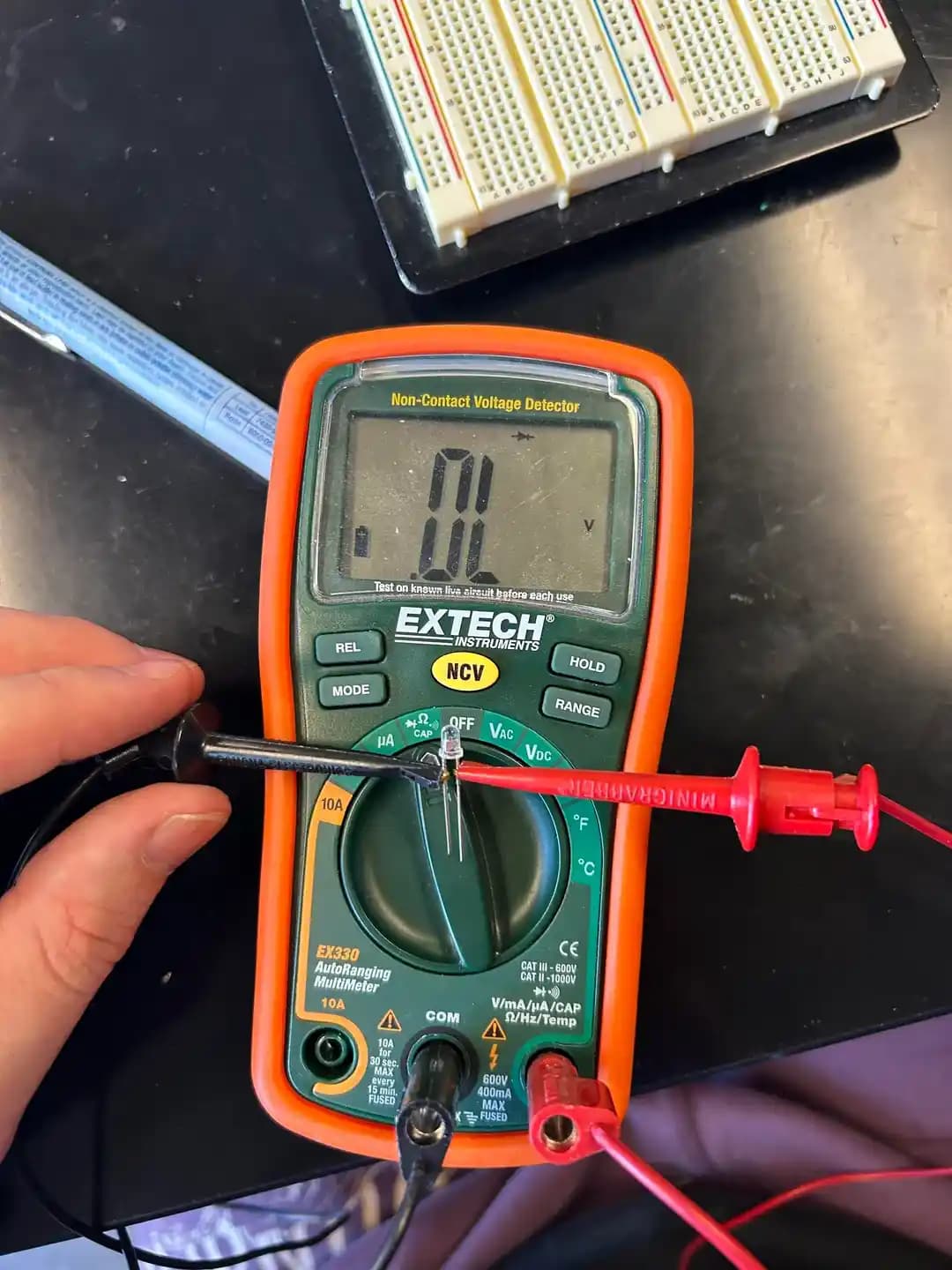 Elektronik Devrelerde LED'lerin Kutup Yönü ve Doğru Montaj Teknikleri