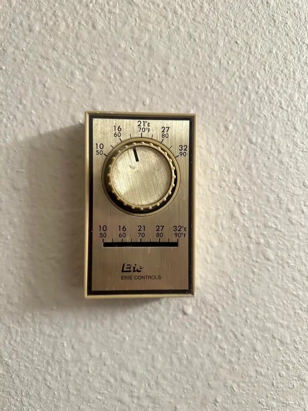 Eski Tip Termostat ve Fan Kontrol Sistemlerinin Merkezi Isıtma ve Soğutma İşleyişi