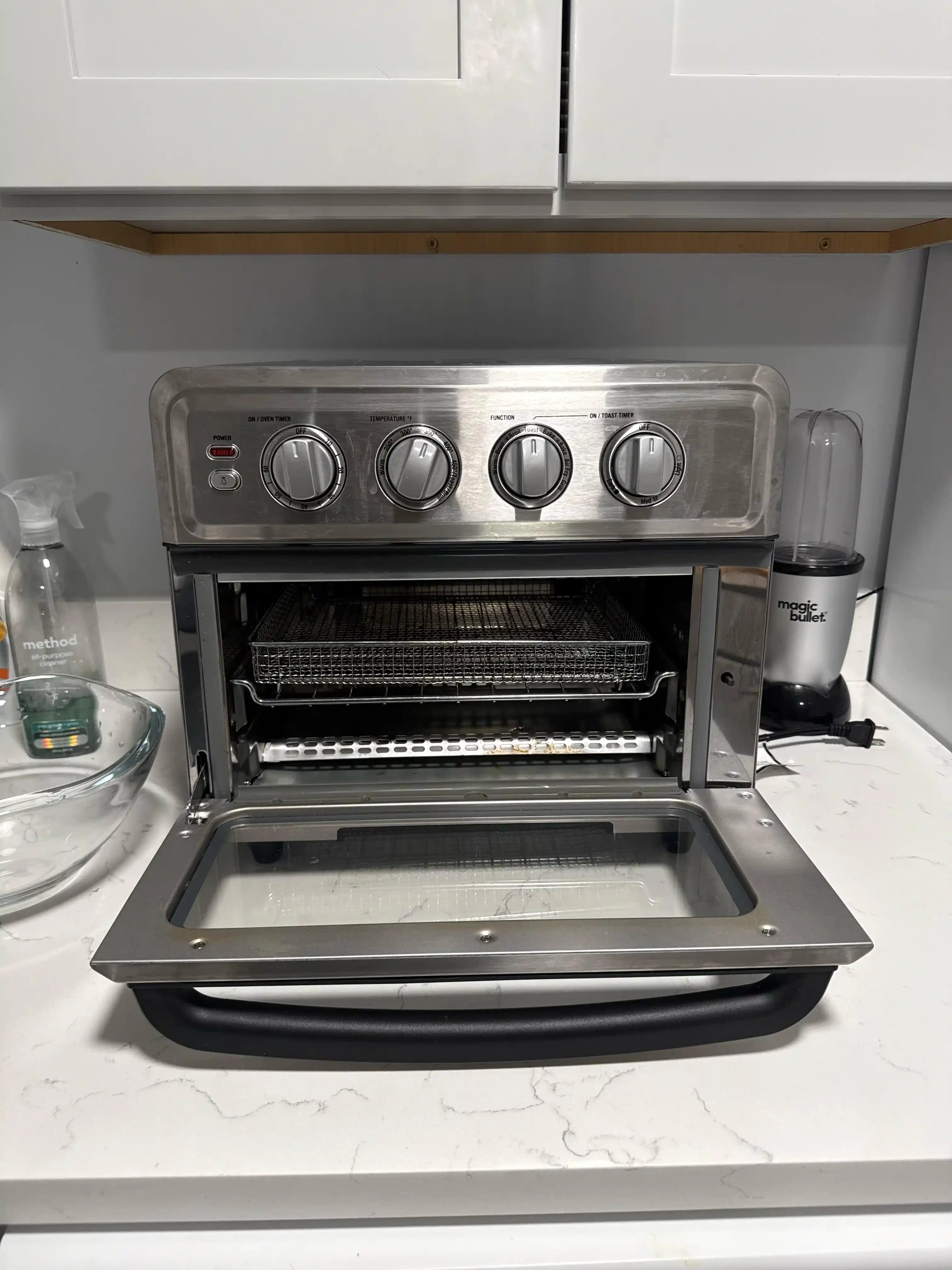 Fırın Tipi Air Fryer Temizliği: Zor Modeller İçin Etkili ve Pratik Yöntemler