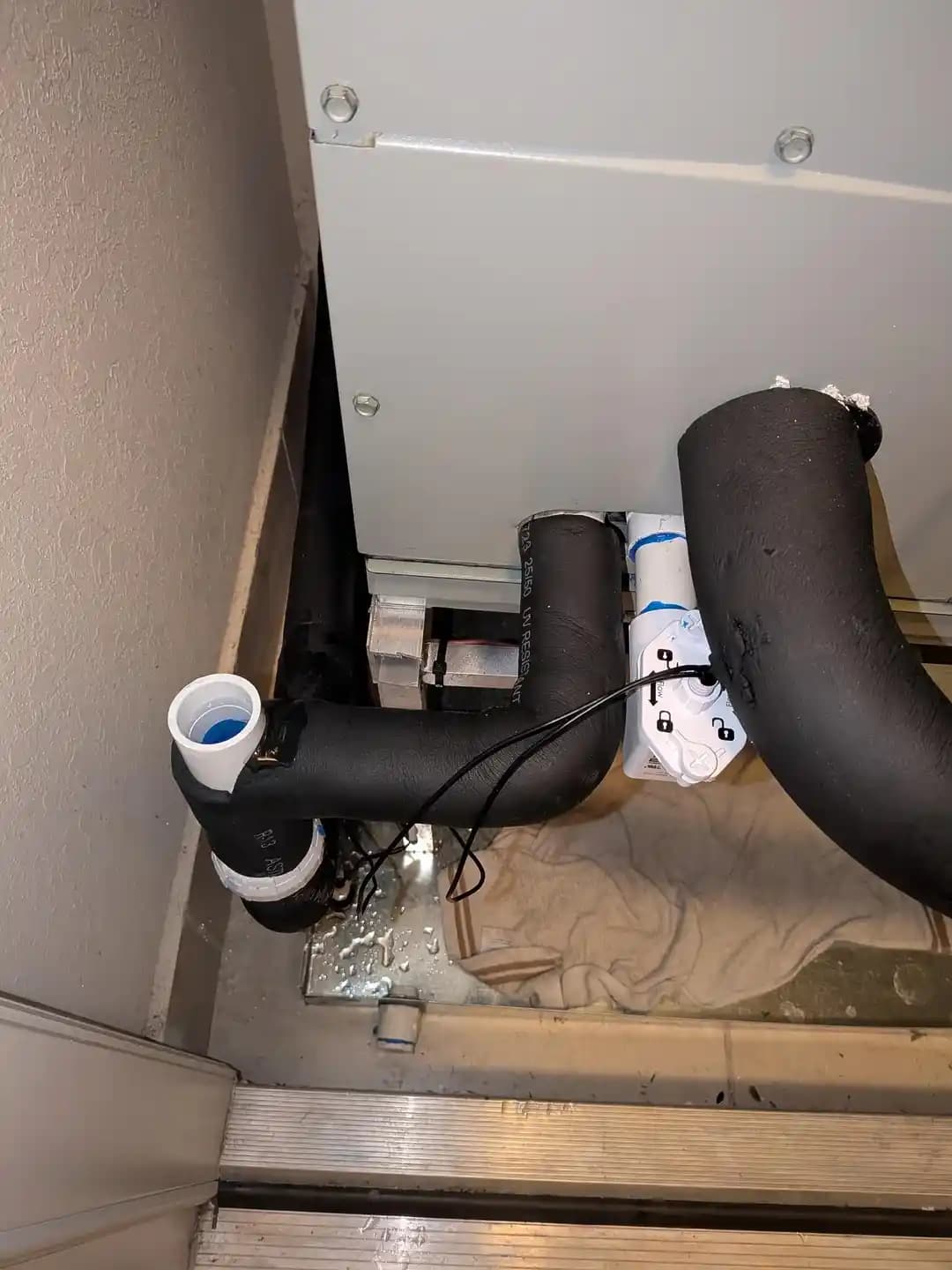 Klima Yoğuşma Hattı Drenaj Sorunları ve Kalıcı Çözüm Yöntemleri