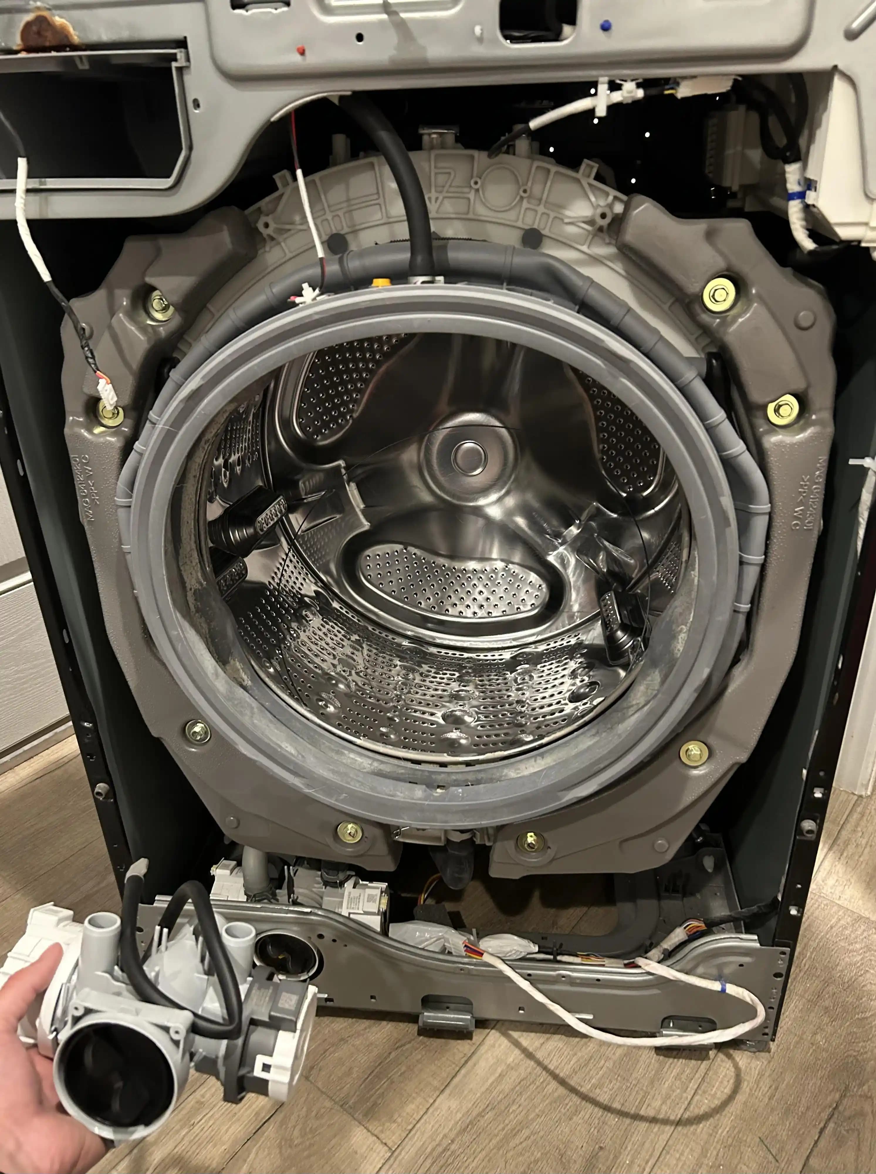 LG Washtower OE Hata Kodu ve Pompa Değişimi Sonrası Teknik Sorunların Analizi