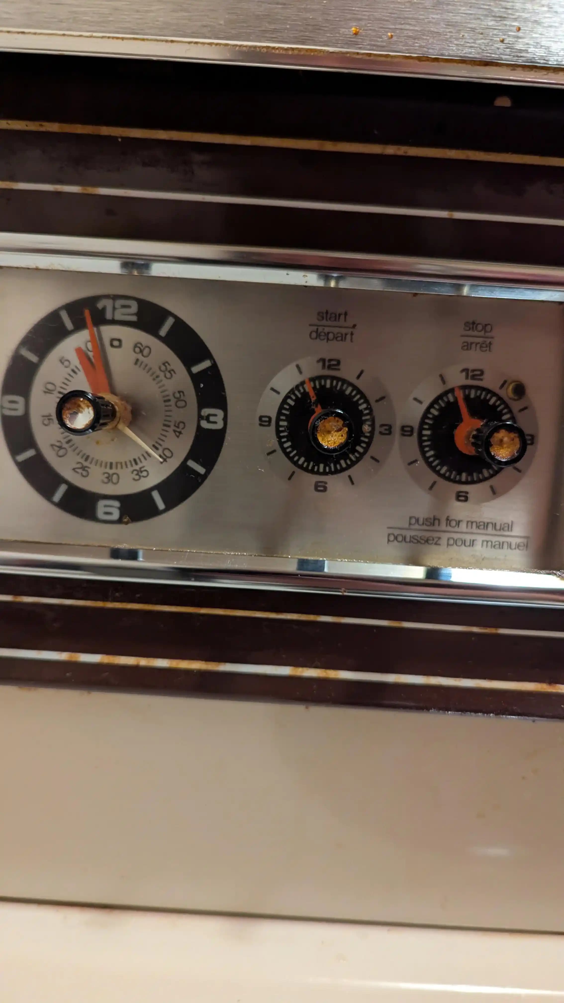 Mekanik Fırın Zamanlayıcısını Kapatma Yöntemleri ve Güvenlik Önlemleri