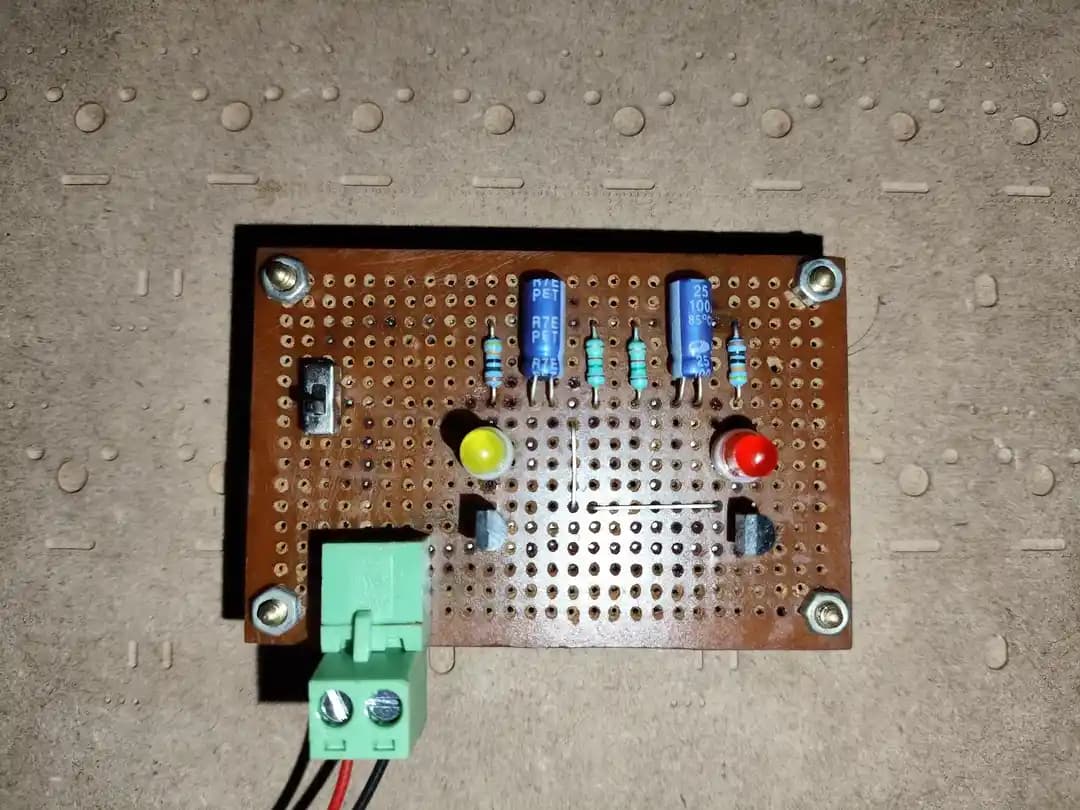 BJT ile Astable Multivibratör Tasarımı ve Prototipleme Tekniklerinin Detaylı İncelenmesi
