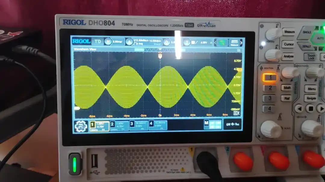 Kendi Kendine Yapılan İlk Sinyal Jeneratörü: Osiloskop Deneyleri İçin Modüler Donanım ve Yazılım Tasarımı