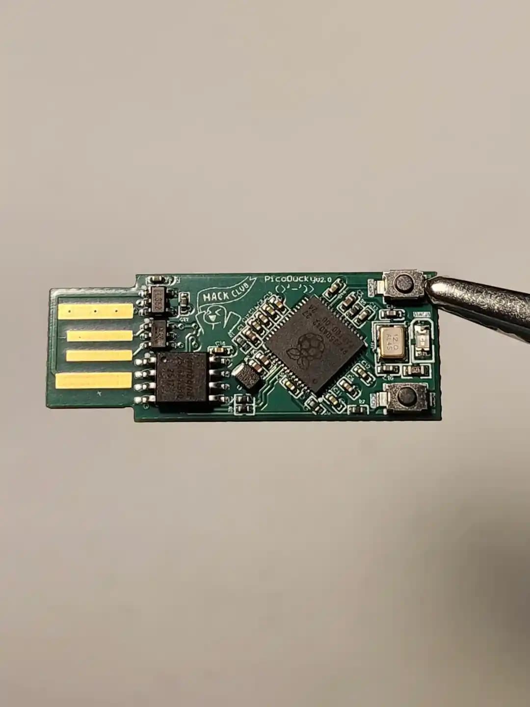 RP2350 Tabanlı PicoDucky: Minimal HID ve Güvenlik Anahtarı Tasarımı ve PCB Önerileri