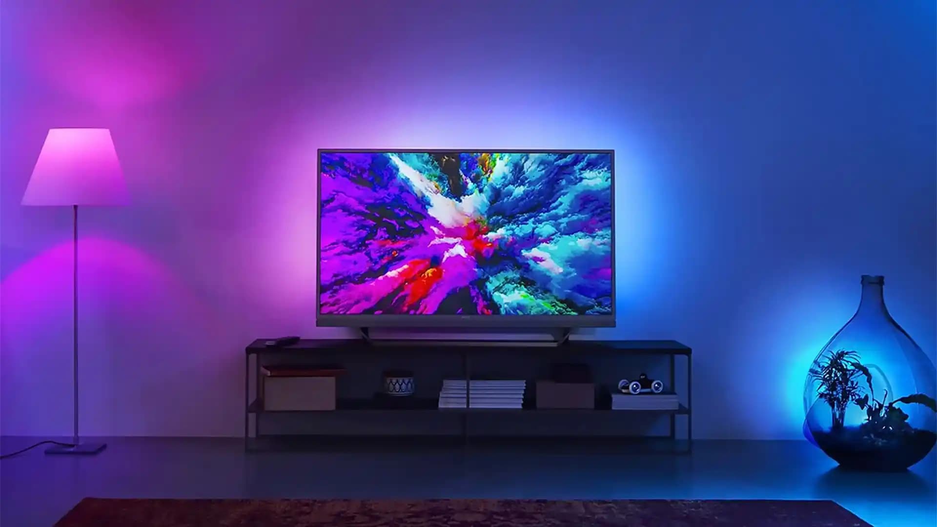 Ambilight Teknolojisiyle Televizyonlarda Yeni Görüntü Deneyimi ve Avantajları