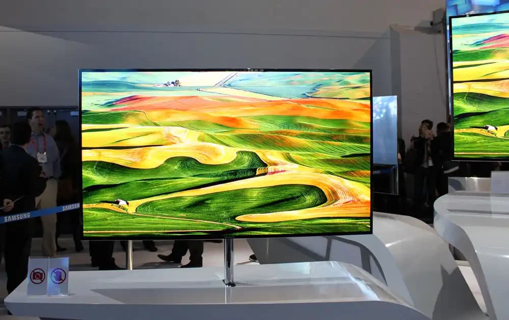 AMOLED Teknolojisiyle Yüksek Kalitede Televizyon Deneyimi ve Özellikleri