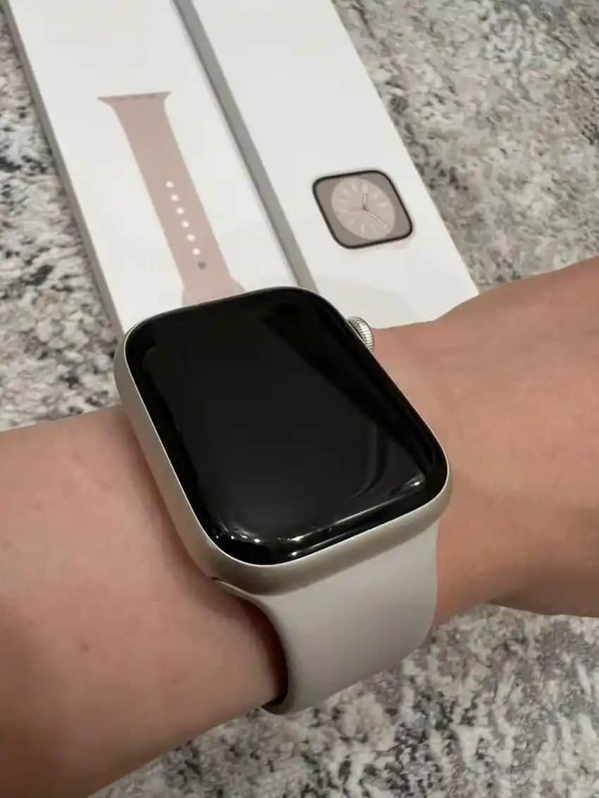 Apple Watch Yıldız Işığı Renk Seçeneği: Estetik ve Fonksiyonellik Bir Arada