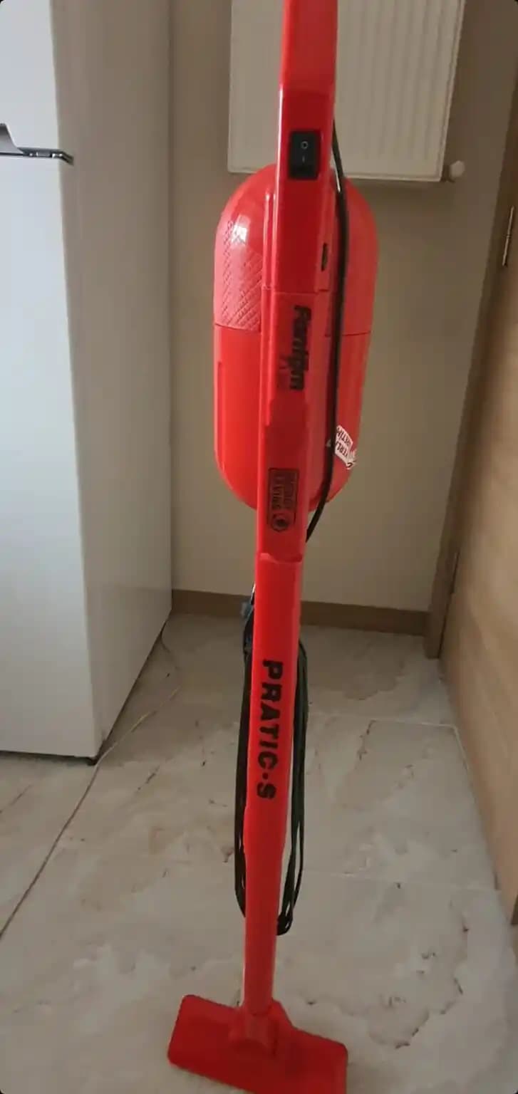 Elektrik Süpürgesi Dikey Modelleri: Seçim Rehberi ve En İyi Markalar 2025