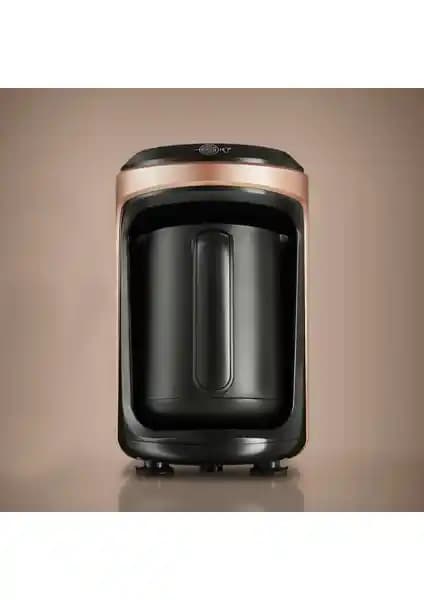 Karaca Kahve Makineleri Karşılaştırması: Rosegold ve Quartz Modelleri Analizi