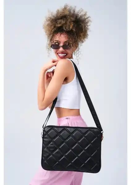 Morca Kapitone ve Lenovo Toploader Laptop Çantaları Karşılaştırması