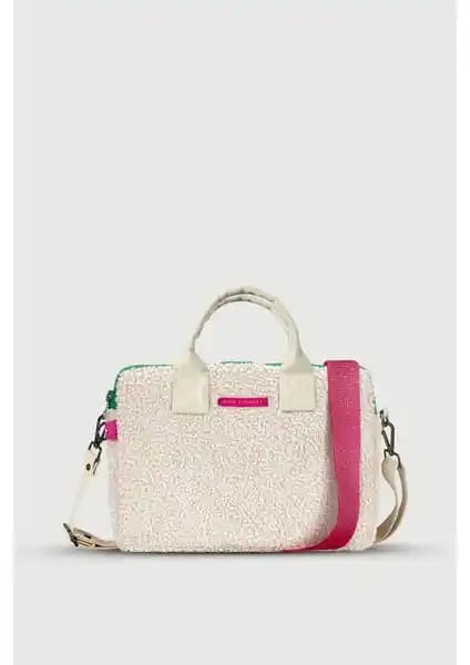 Notebook ve Evrak Çantası Karşılaştırması: Tasarım, Malzeme ve Kullanım Özellikleri