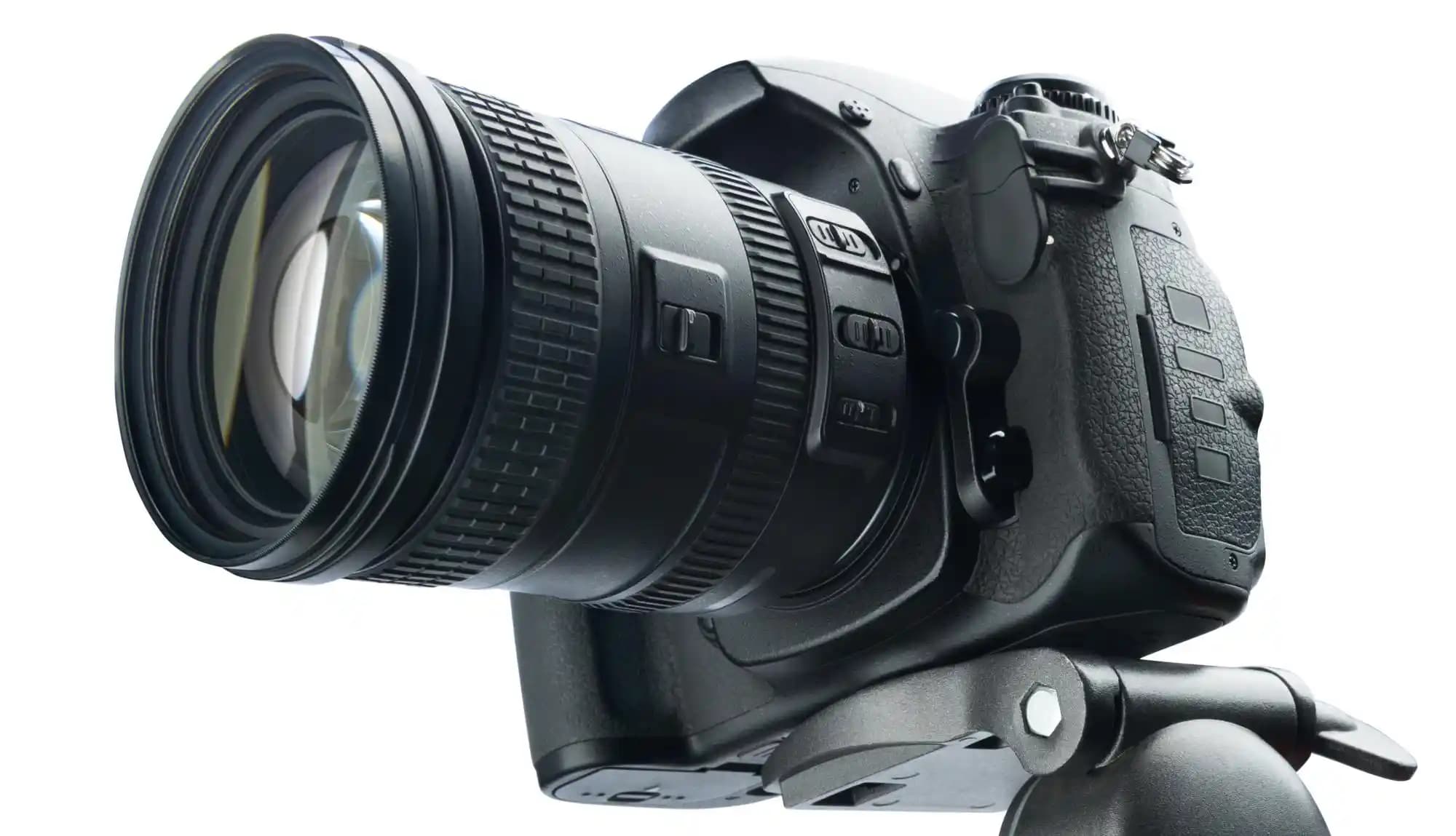 En İyi Fotoğraf Makinesi Seçimi İçin Kapsamlı Rehber ve Marka Tavsiyeleri