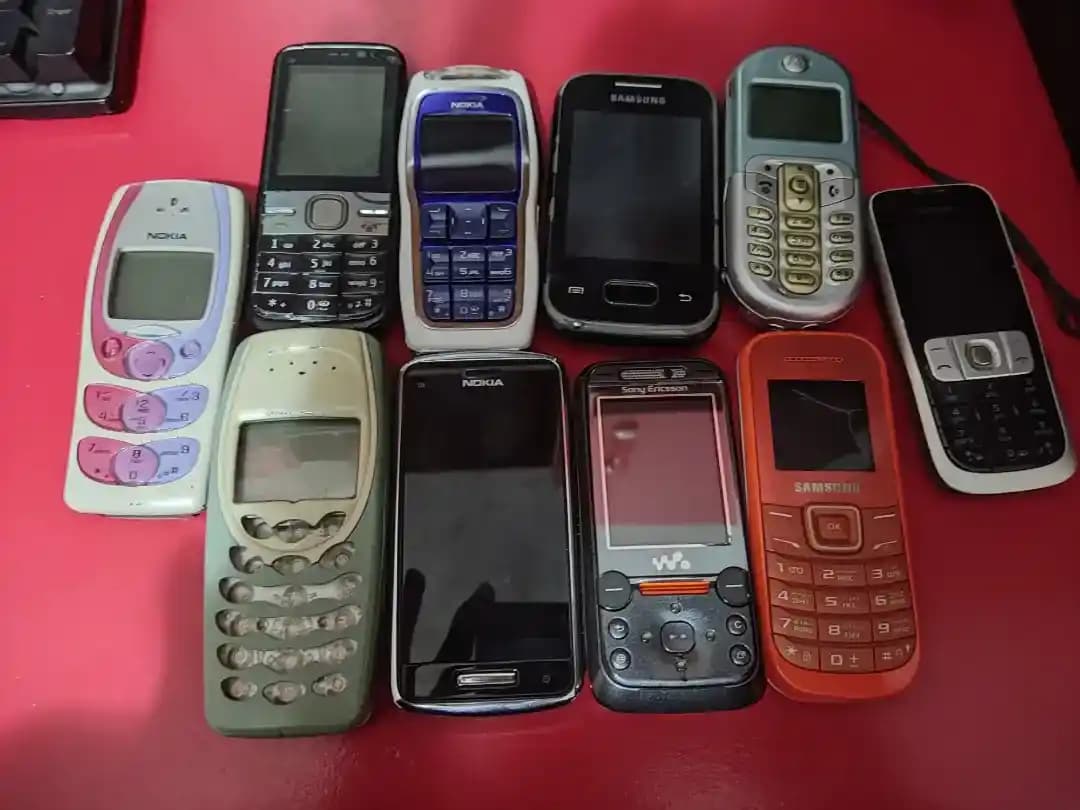 Eski Akıllı Telefonlar ve Teknolojinin Gelişimi: Tarihçe ve Günümüz Kullanımları