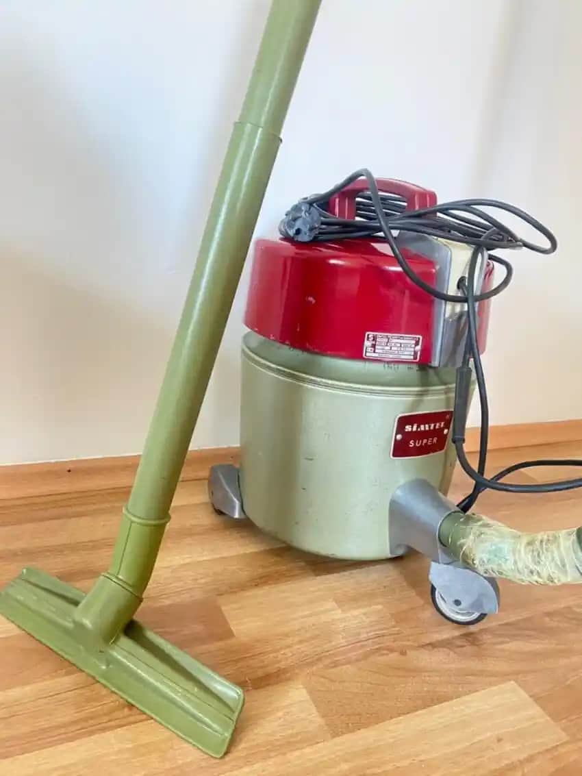 Eski Model Elektrik Süpürgeleri Neden Hâlâ Tercih Ediliyor ve Güncel Teknolojilerle Entegrasyonu
