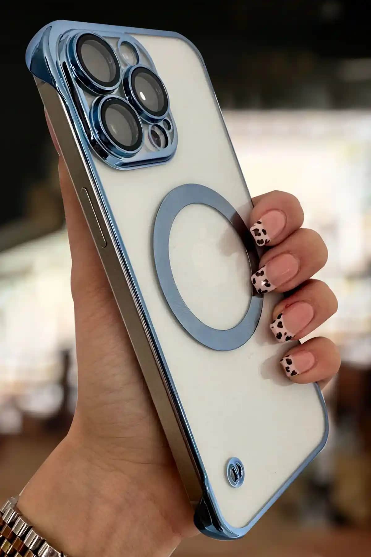 iPhone 14 Pro Max için Ultra İnce Kılıf Seçenekleri ve Özellikleri 2024