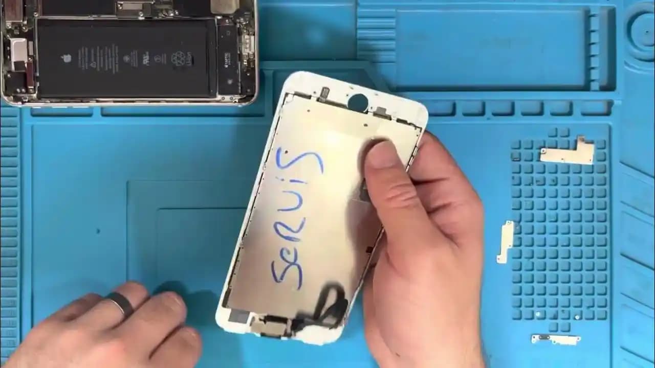 iPhone 7 Orta Tuş Değişimi Rehberi: İşlem Süreleri ve Dikkat Edilmesi Gerekenler