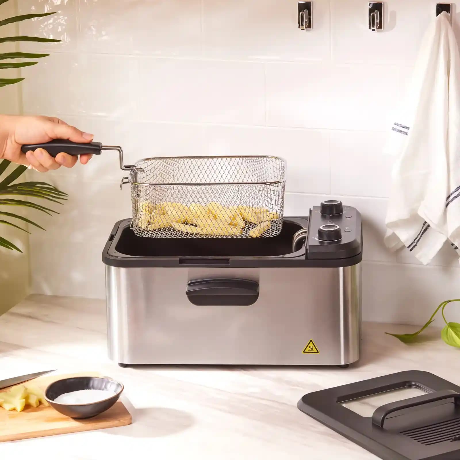 Karaca Fritöz ve Airfryer ile Sağlıklı ve Pratik Yemekler Hazırlama Rehberi