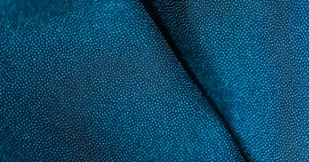 Küçük El Fenerleri: Elektronik Dünyasında Pratik ve Dayanıklı Aksesuarlar