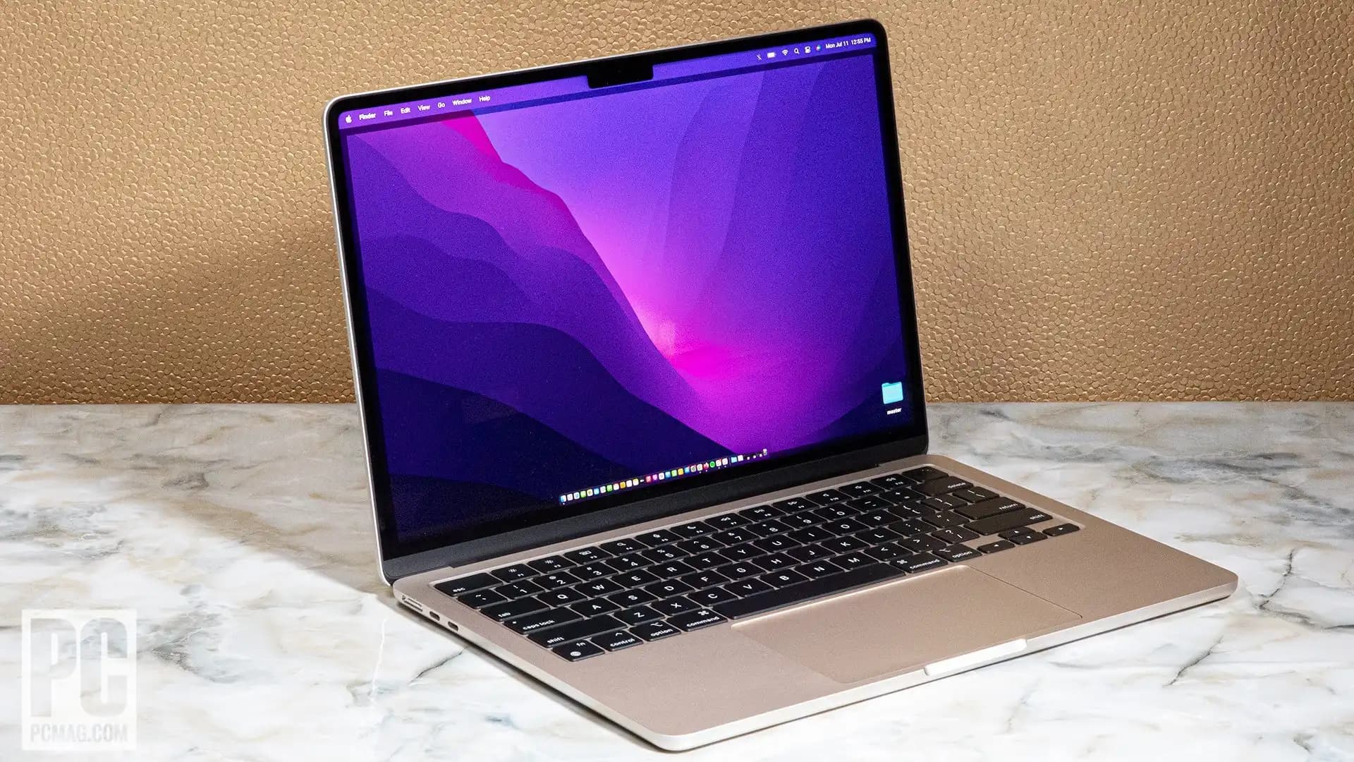 MacBook Air M2 512 GB İnceleme: Hafiflik ve Gücün Mükemmel Dengesi