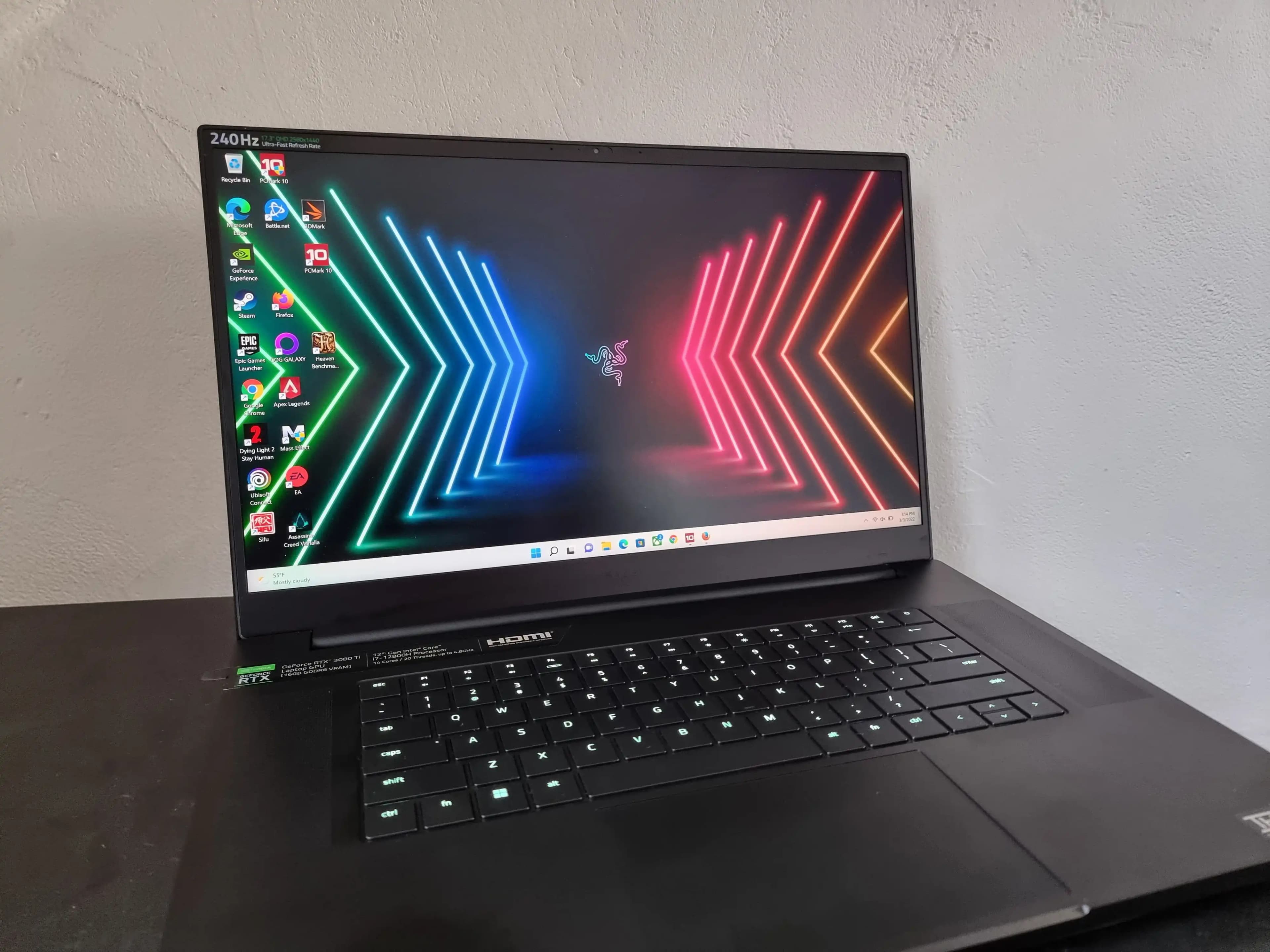 Razer Blade 17 İncelemesi: Güç, Tasarım ve Performans Arasındaki Denge