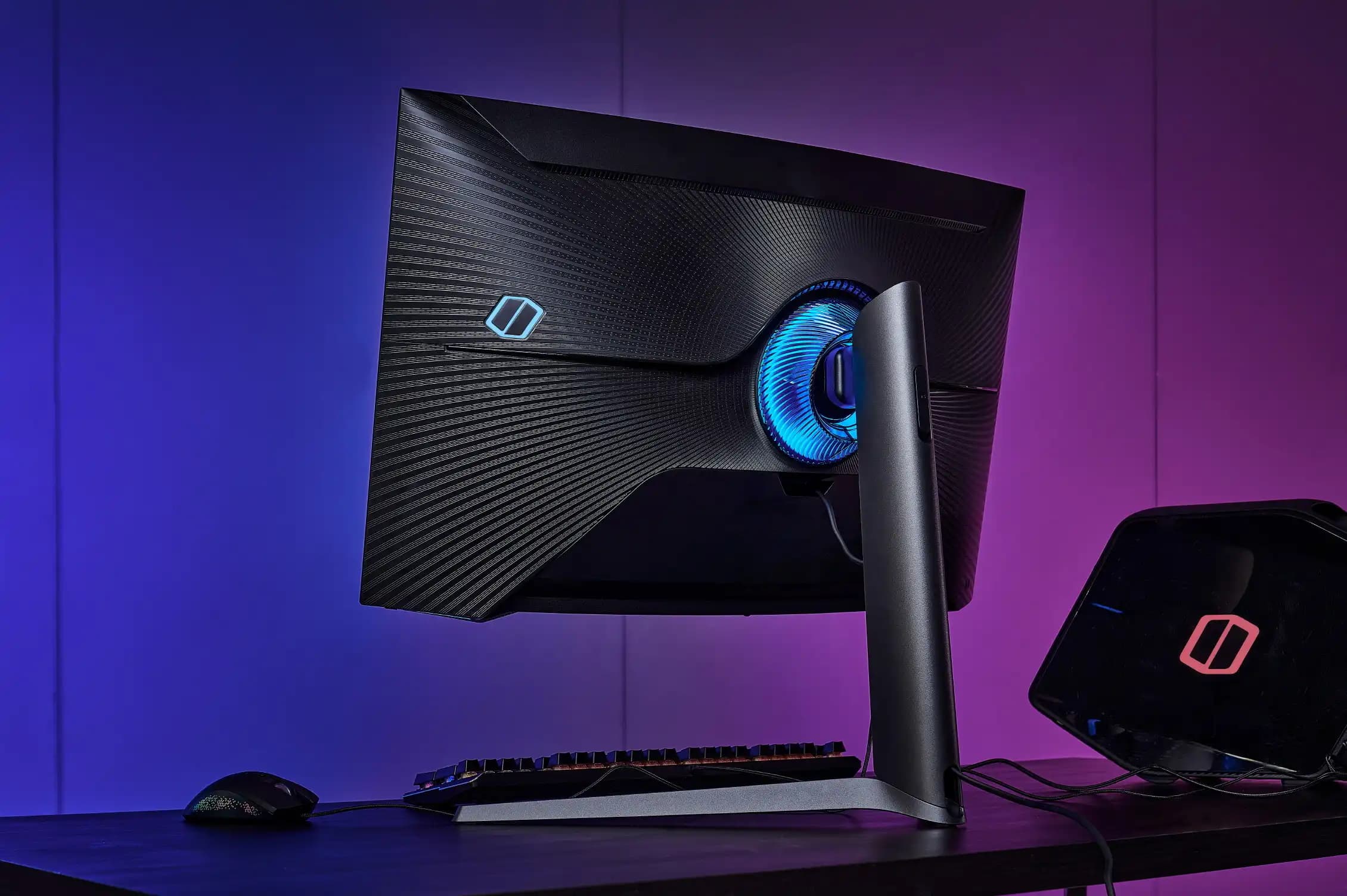 Samsung Odyssey G7 Monitör İncelemesi: Yüksek Performans ve Görüntü Kalitesi Özellikleri