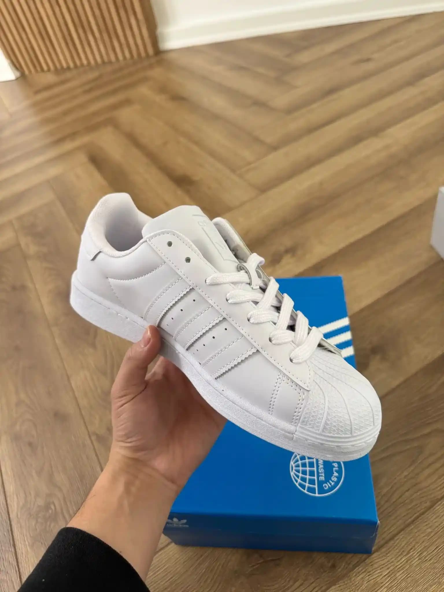adidas Superstar Erkek Yeni Sezon Modelleri Modern Tasarım ve Konfor Bir Arada