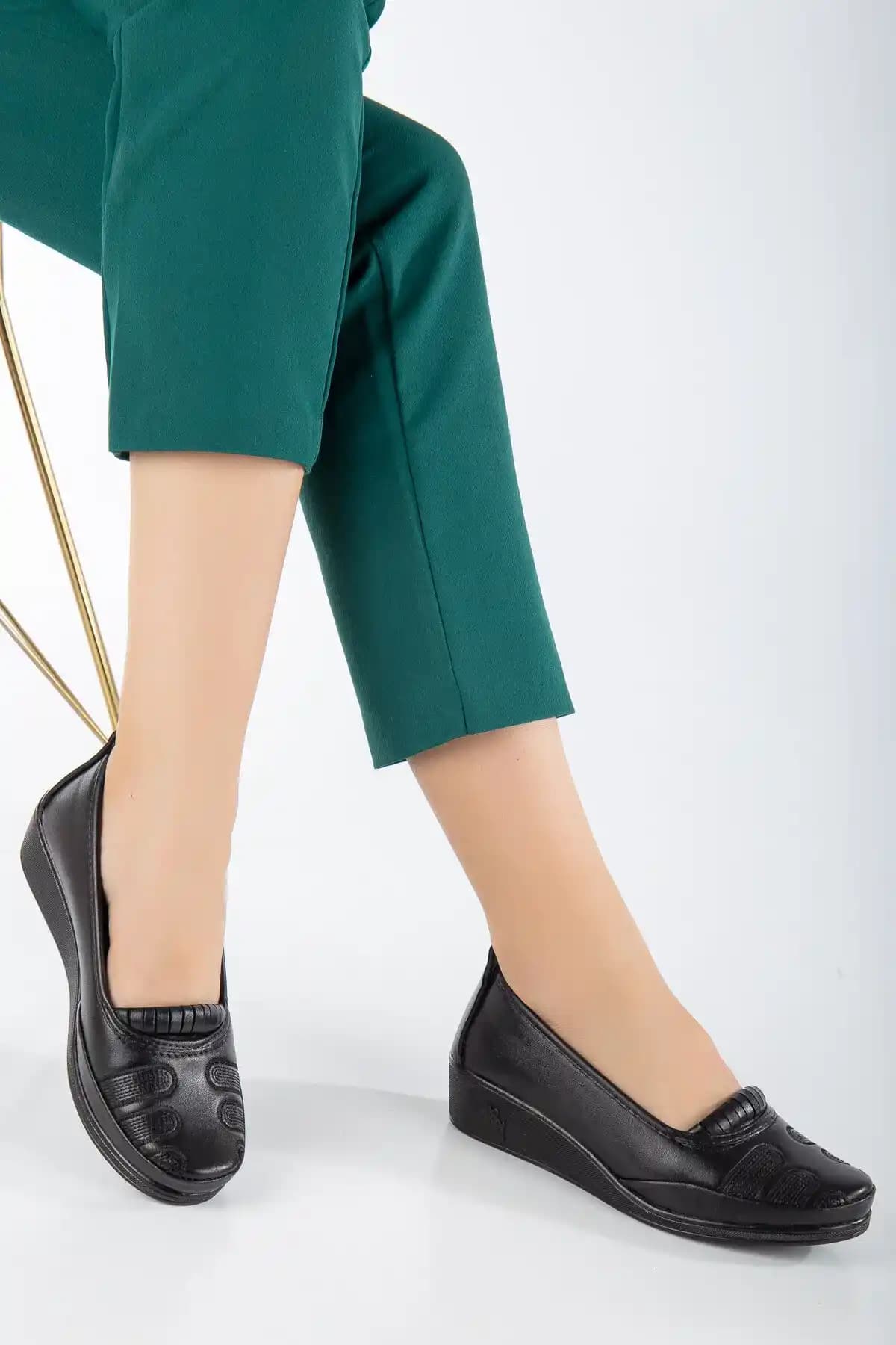 Anne ayakkabısı seçiminde güncel trendler ve konfor sağlayan modeller