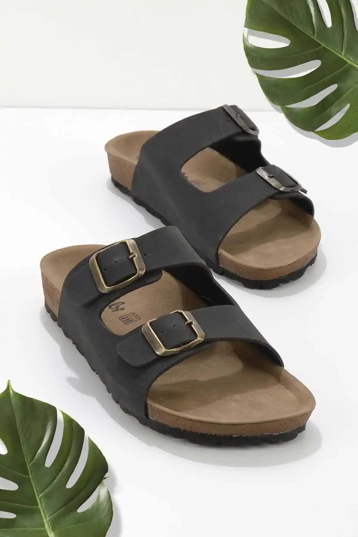 Bambi Nubuk Terlikler: Yaz Aylarında Konfor ve Şıklık Sunan Pratik Seçenekler