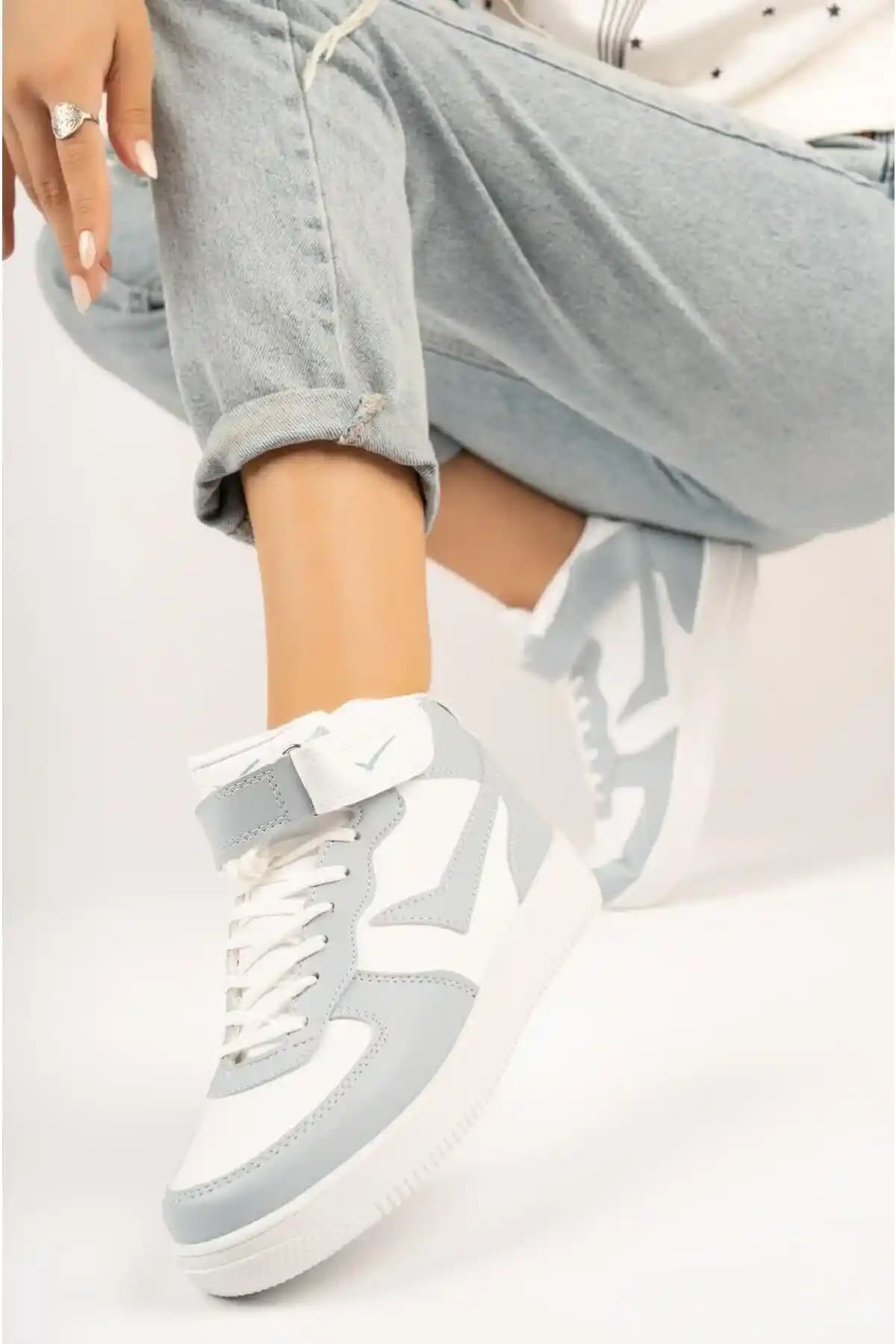 Bilekli Ayakkabı Konforu ve Teknolojik Gelişmeler: Güncel Yaklaşımlar ve Alternatifler