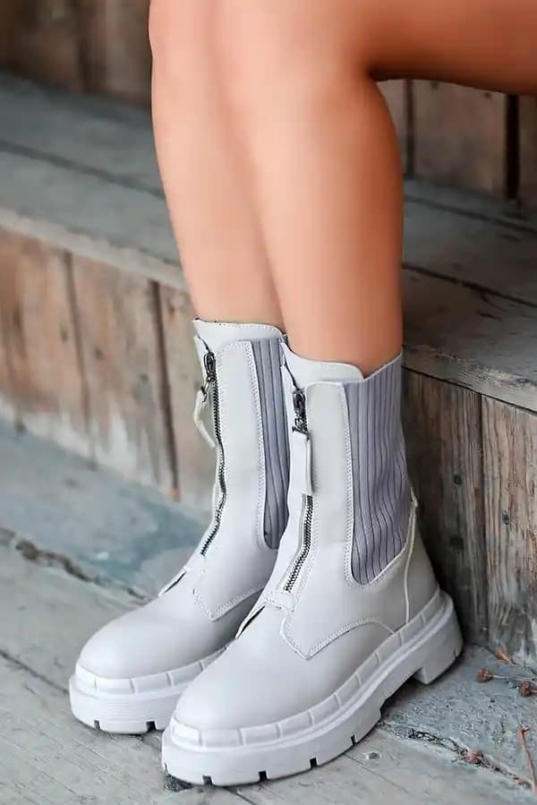 Botlar ve Elektronik Dünyasında Güncel Durum ve Gelecek Perspektifleri