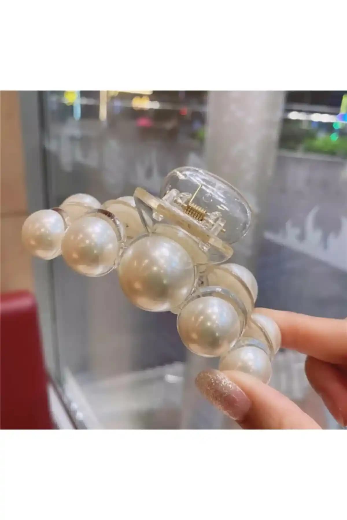 Büyük İncil Mandal Saç Tokası: Dayanıklı ve Estetik Günlük Kullanım Aksesuarı