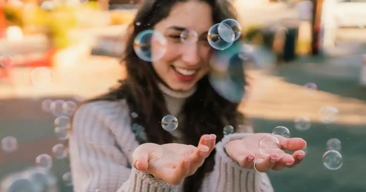 Cerrahi Çelik Helix Piercing: Alerji Riski Olmadan Güvenli ve Estetik Kulak Takısı Seçenekleri